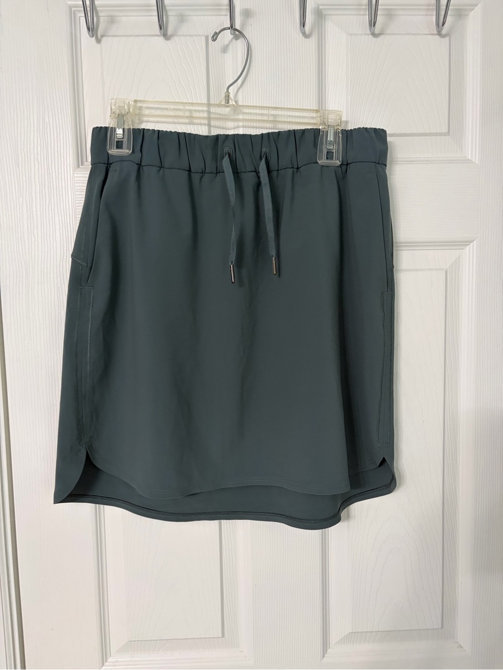 Lulu Lemon Women's Drawstring Active Skirt in Slate Green